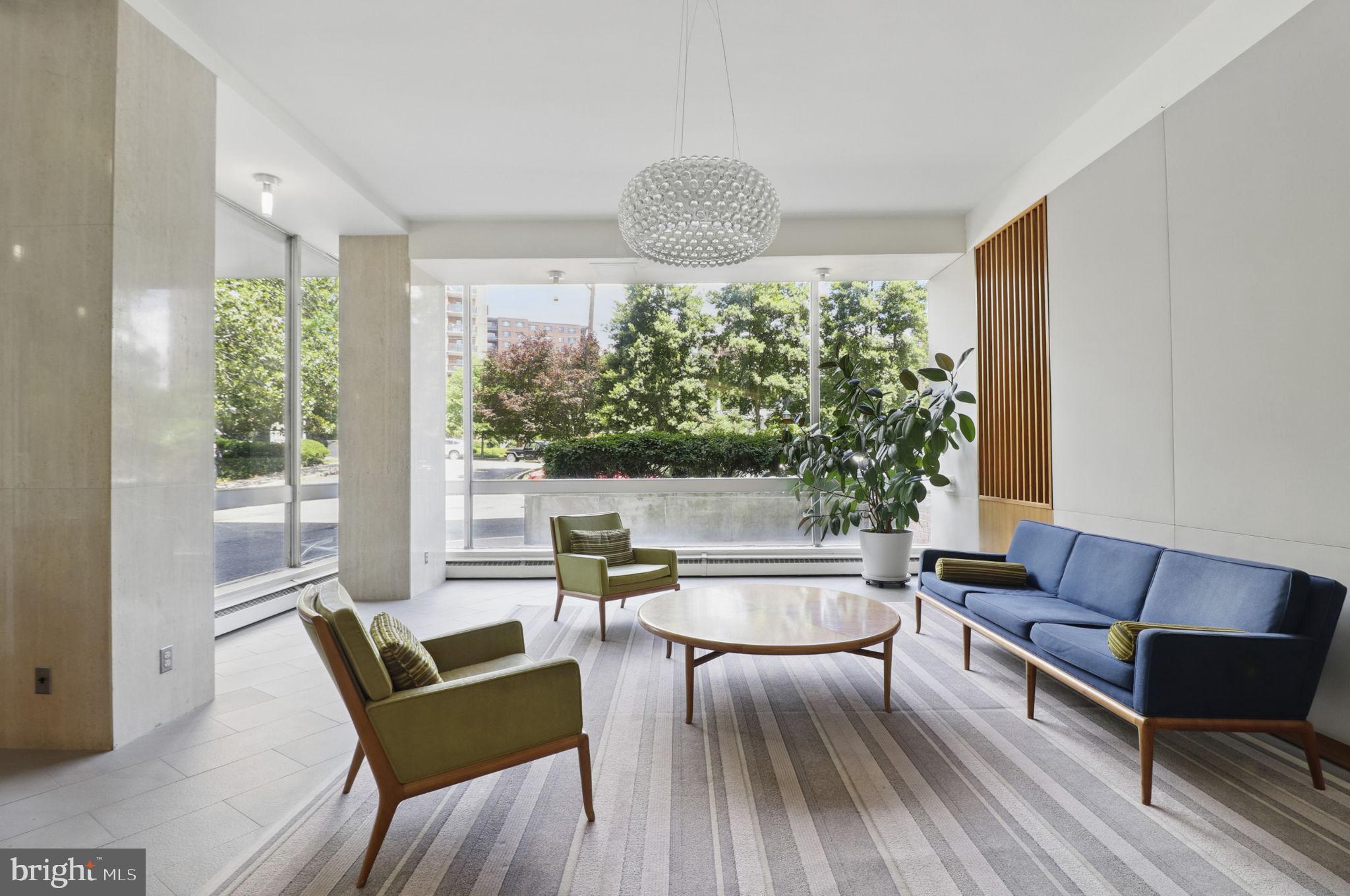 4200 Cathedral Ave NW #317