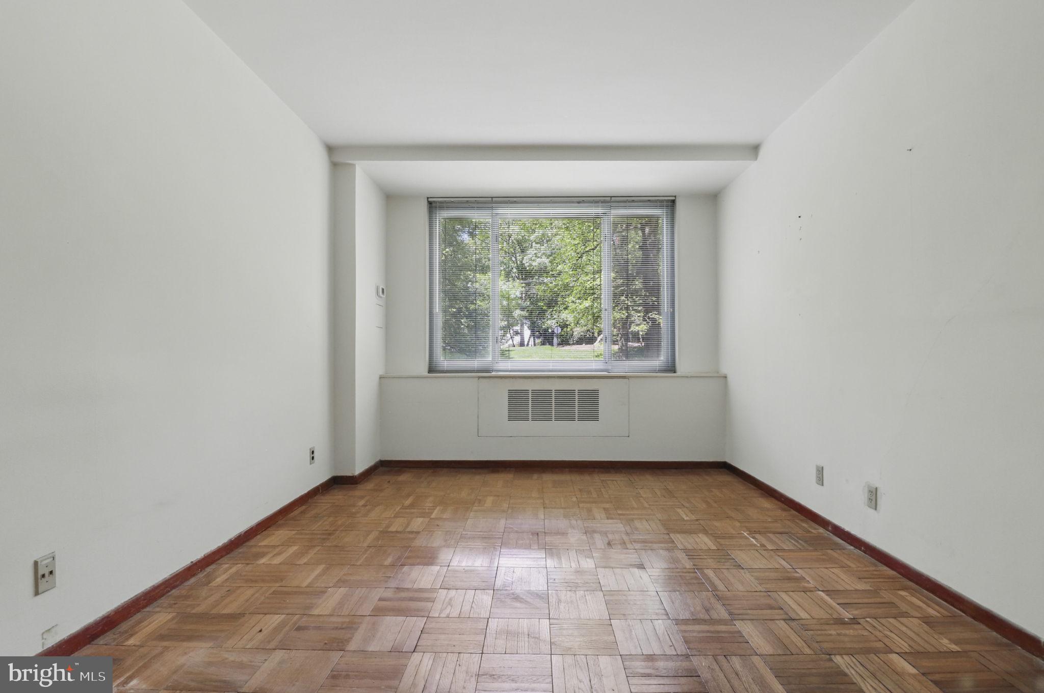 4200 Cathedral Ave NW #317