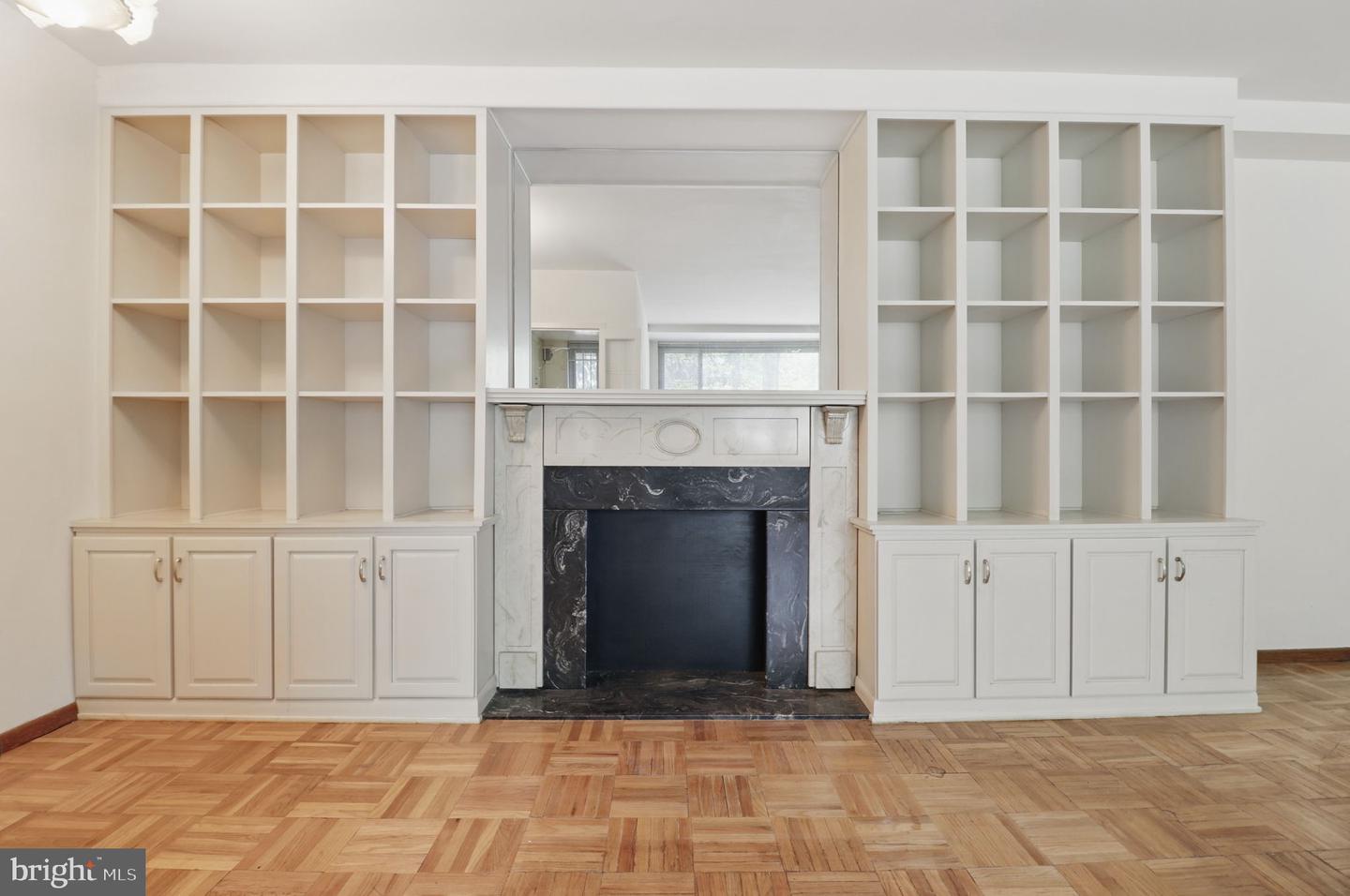 4200 Cathedral Ave NW #317