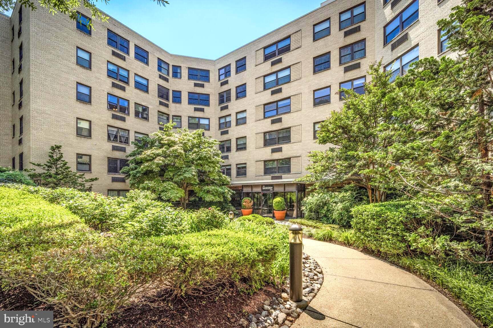 1801 Clydesdale Pl NW #307