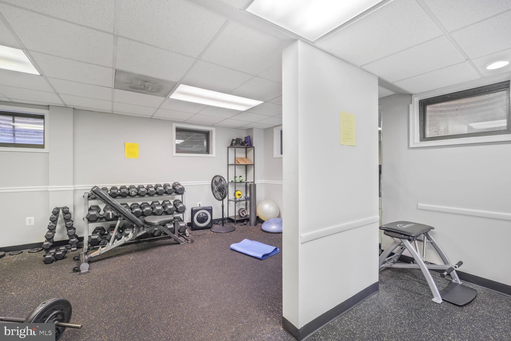 1801 Clydesdale Pl NW #307