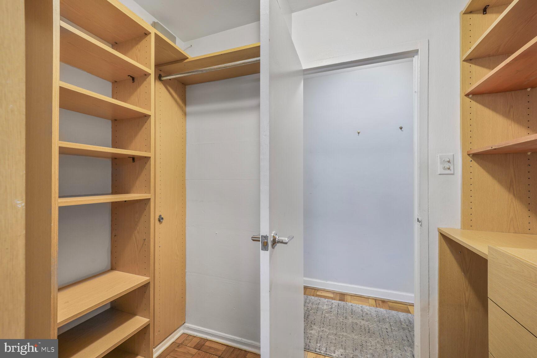 1801 Clydesdale Pl NW #307