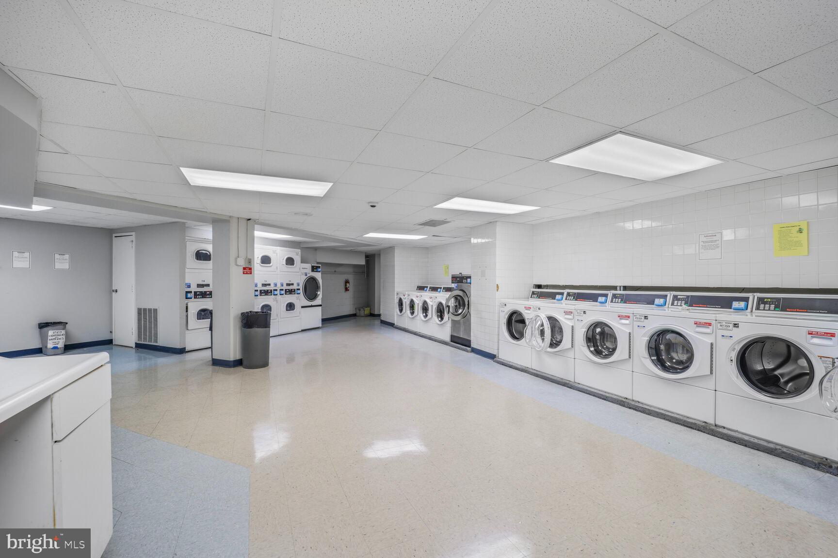 1801 Clydesdale Pl NW #307