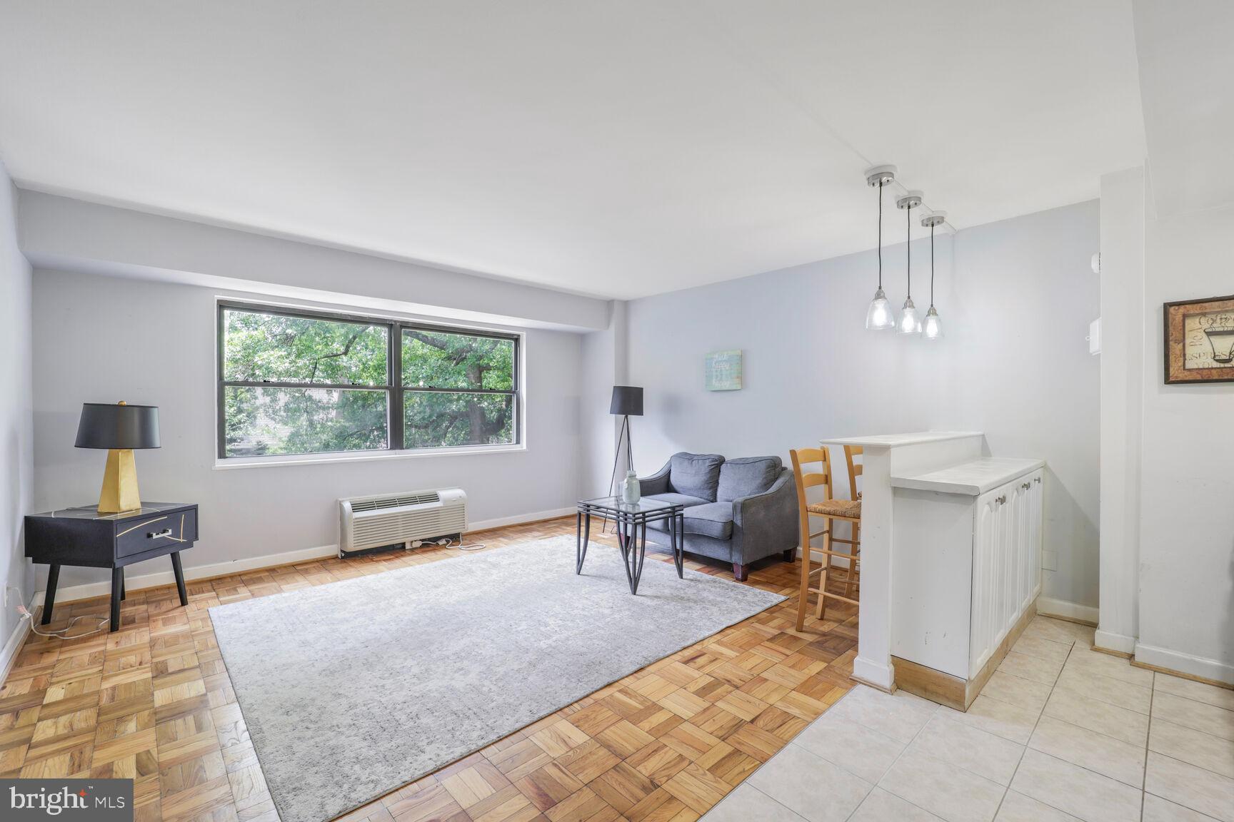 1801 Clydesdale Pl NW #307