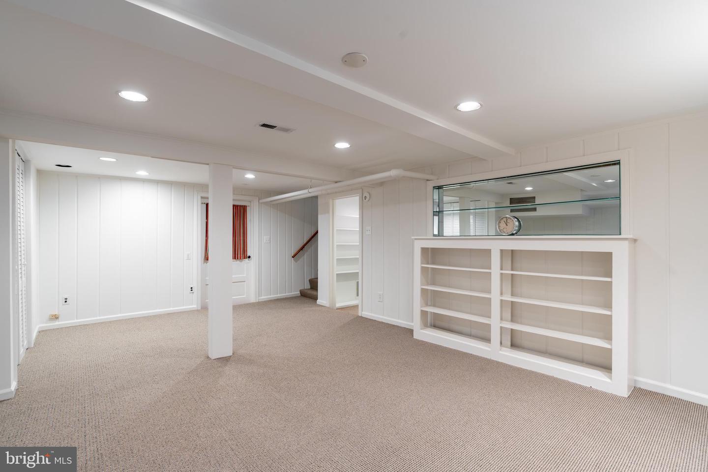 5045 Reno Rd NW