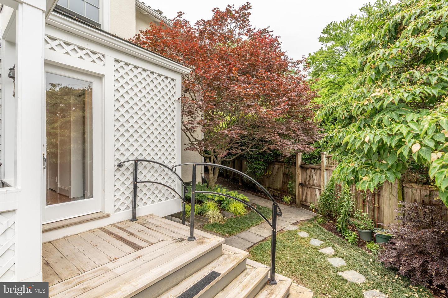 5045 Reno Rd NW