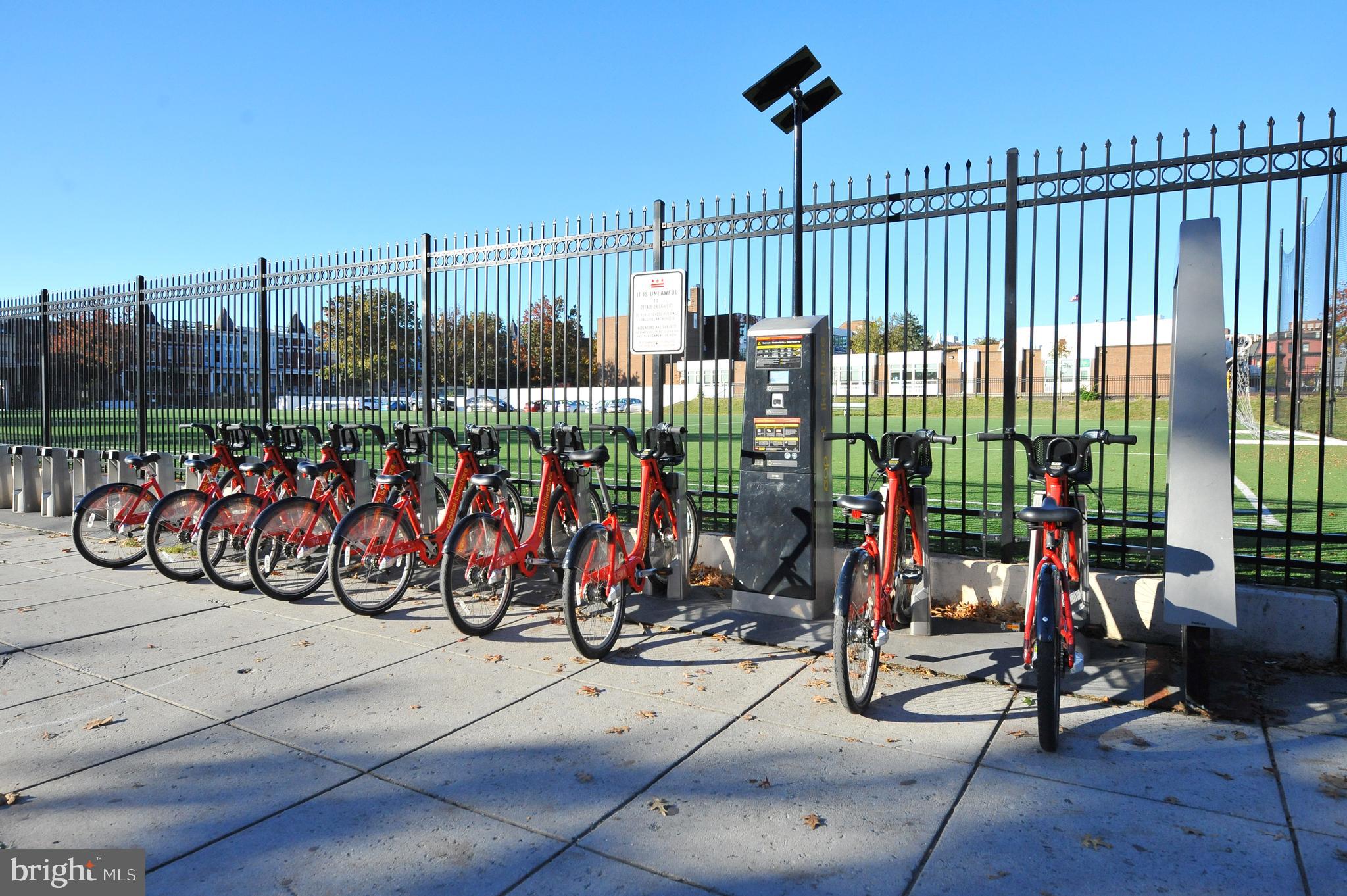 1465 Columbia Rd NW #102