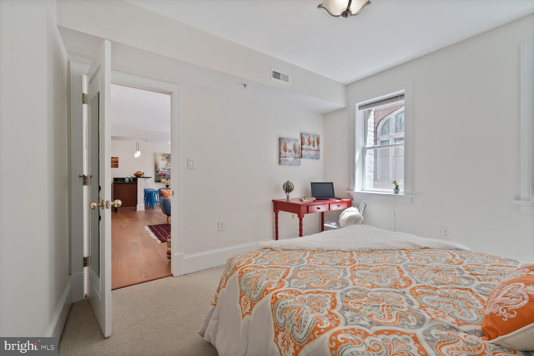 1465 Columbia Rd NW #102