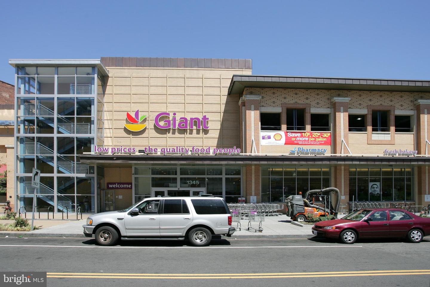1465 Columbia Rd NW #102
