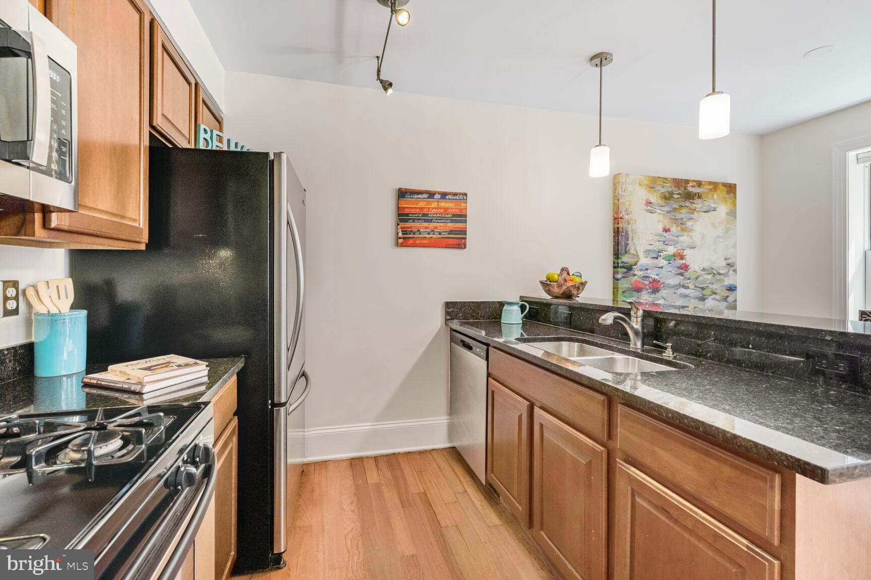 1465 Columbia Rd NW #102