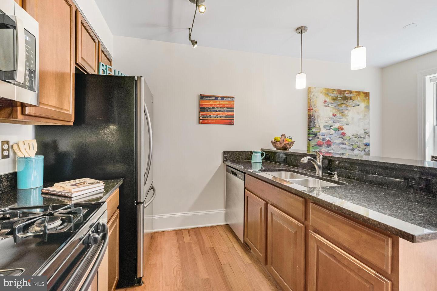 1465 Columbia Rd NW #102