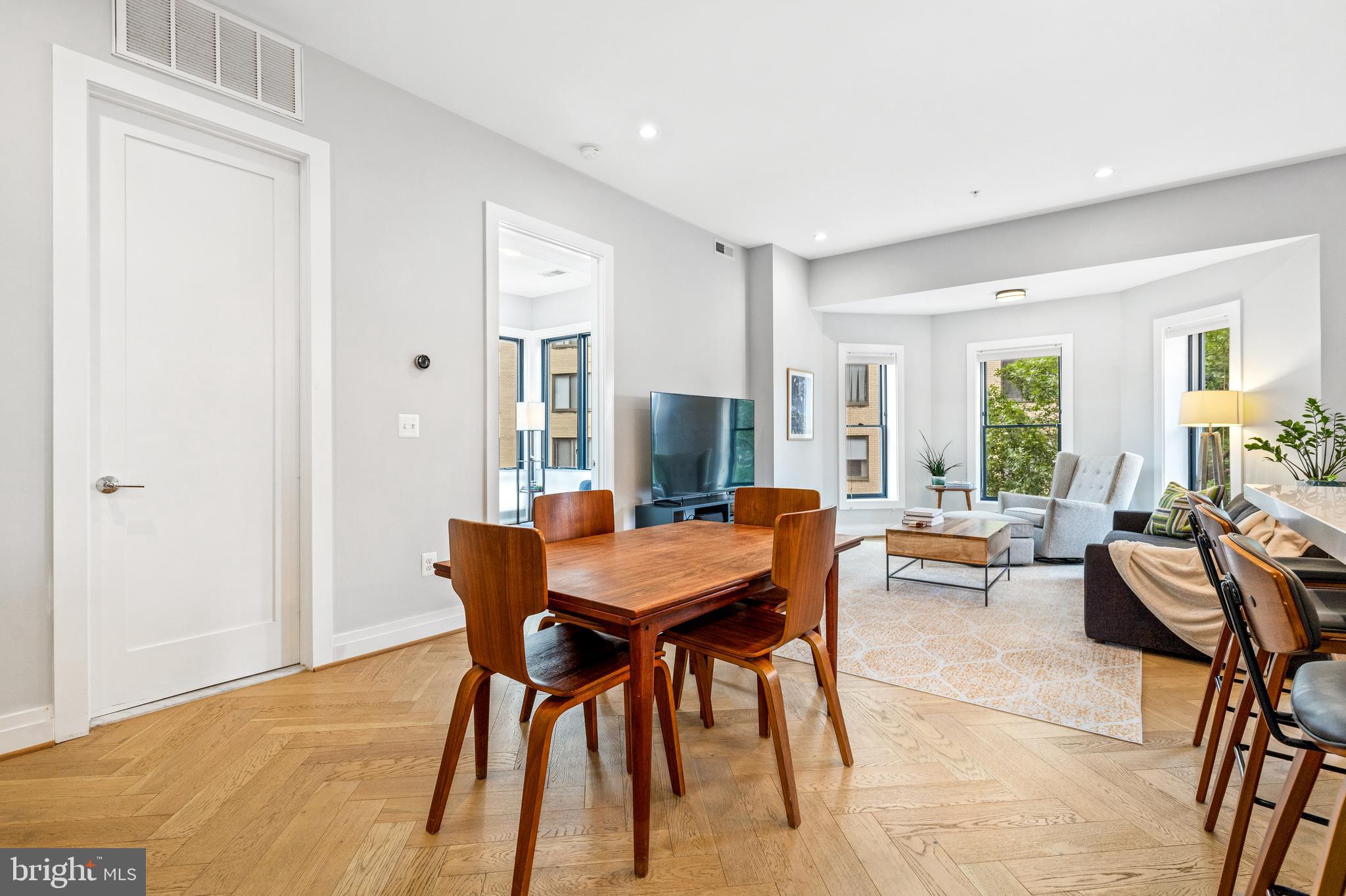 3043 15TH STREET NW 6