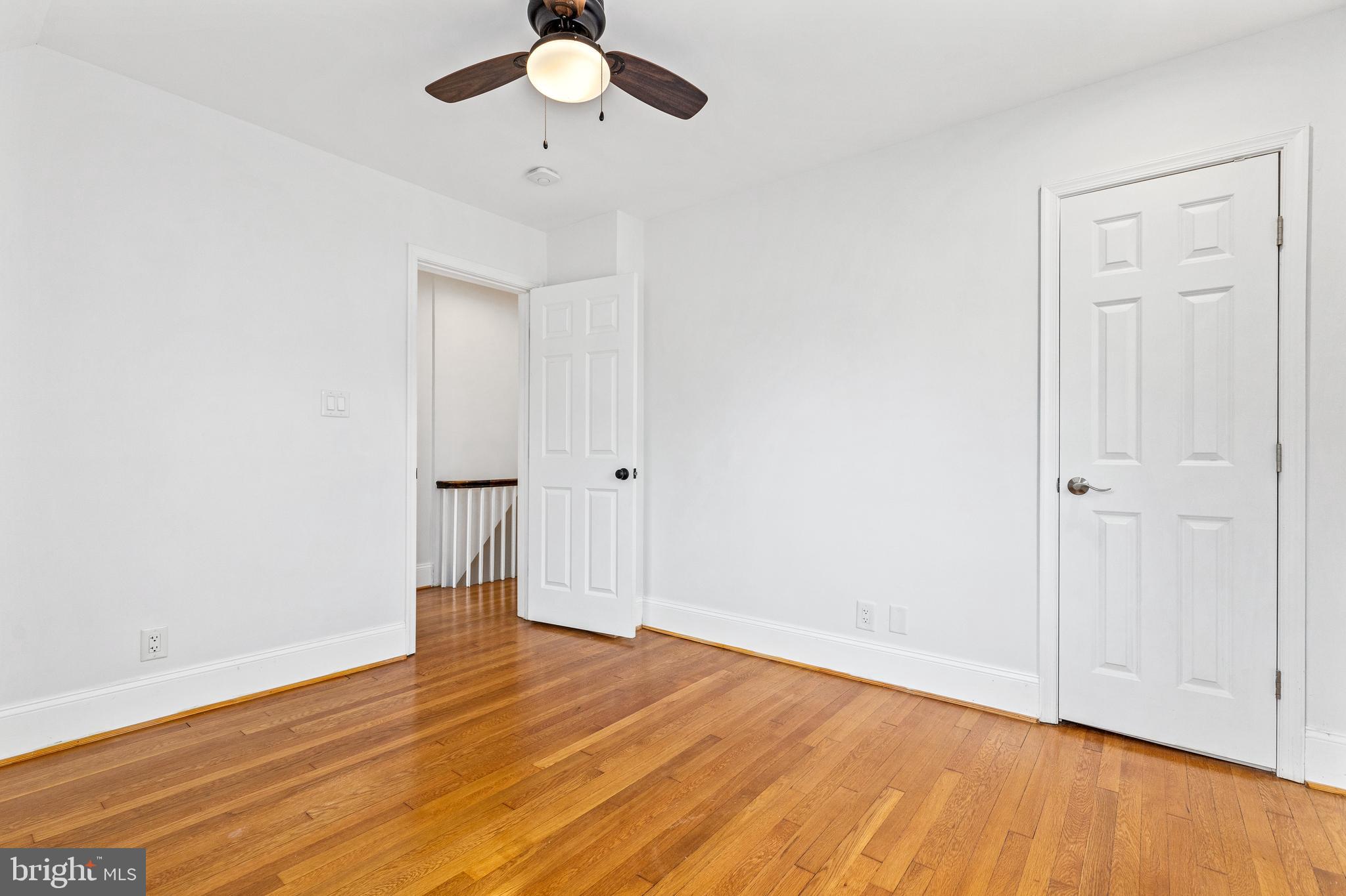 1608 Manchester Ln NW