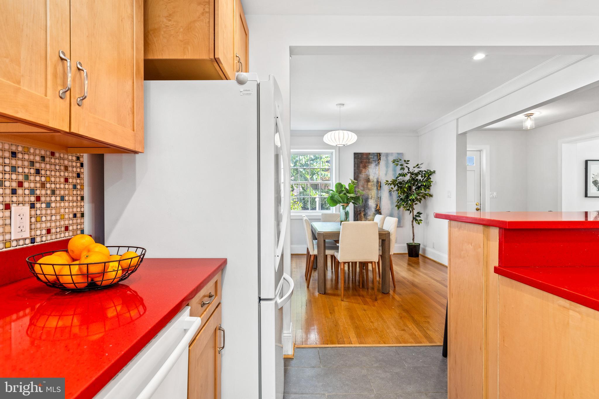 1608 Manchester Ln NW