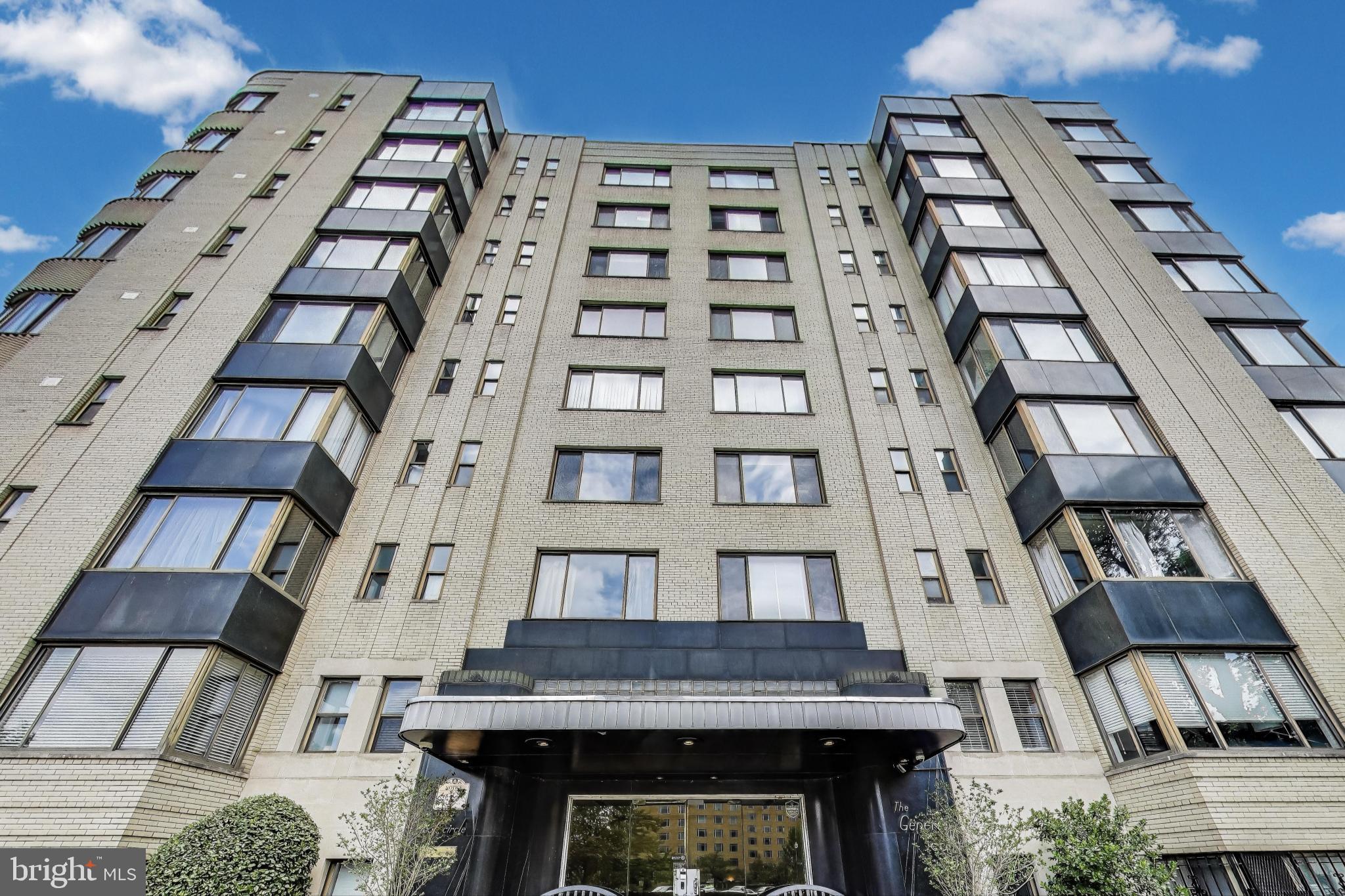 1 SCOTT CIRCLE NW 305