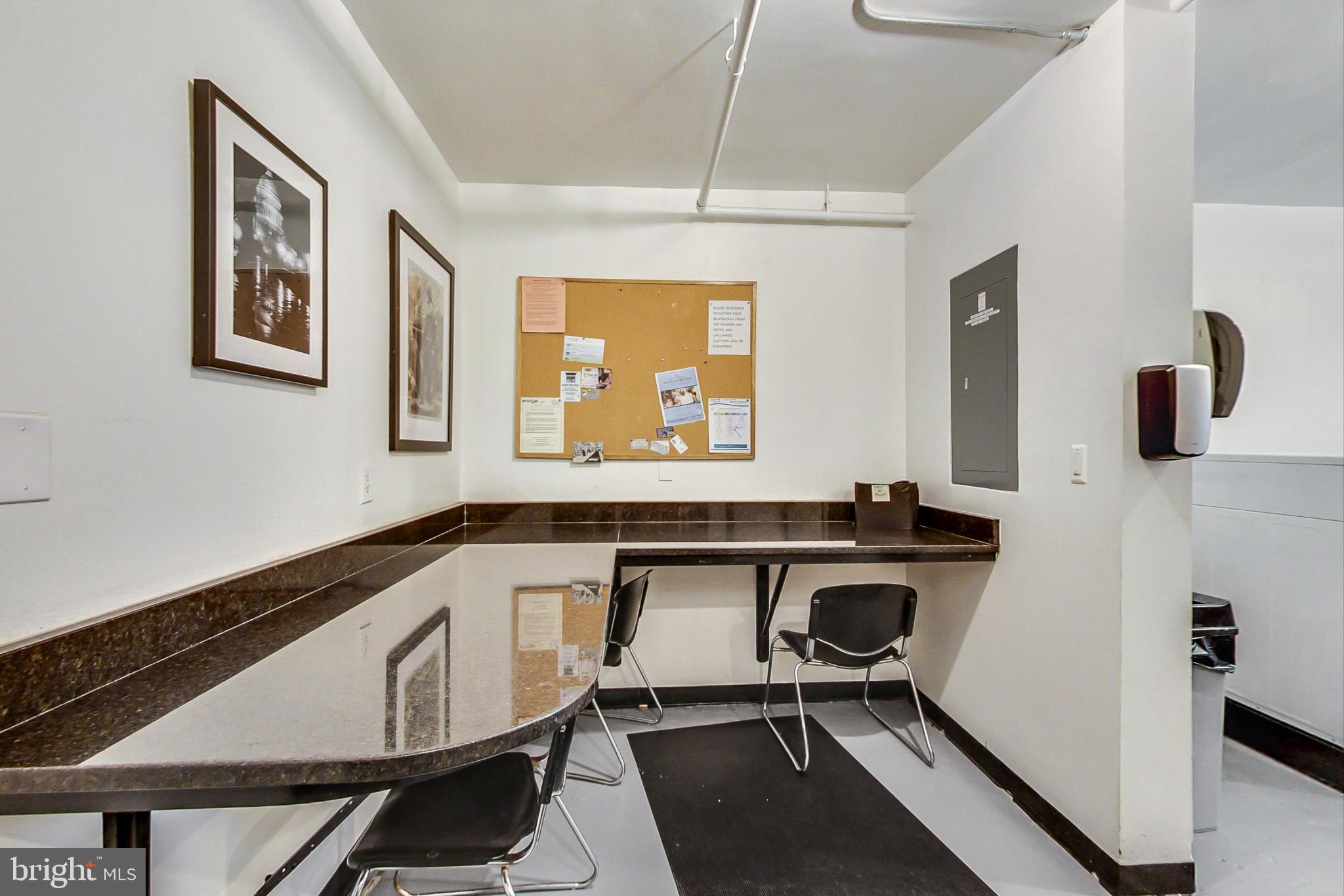 1 SCOTT CIRCLE NW 305