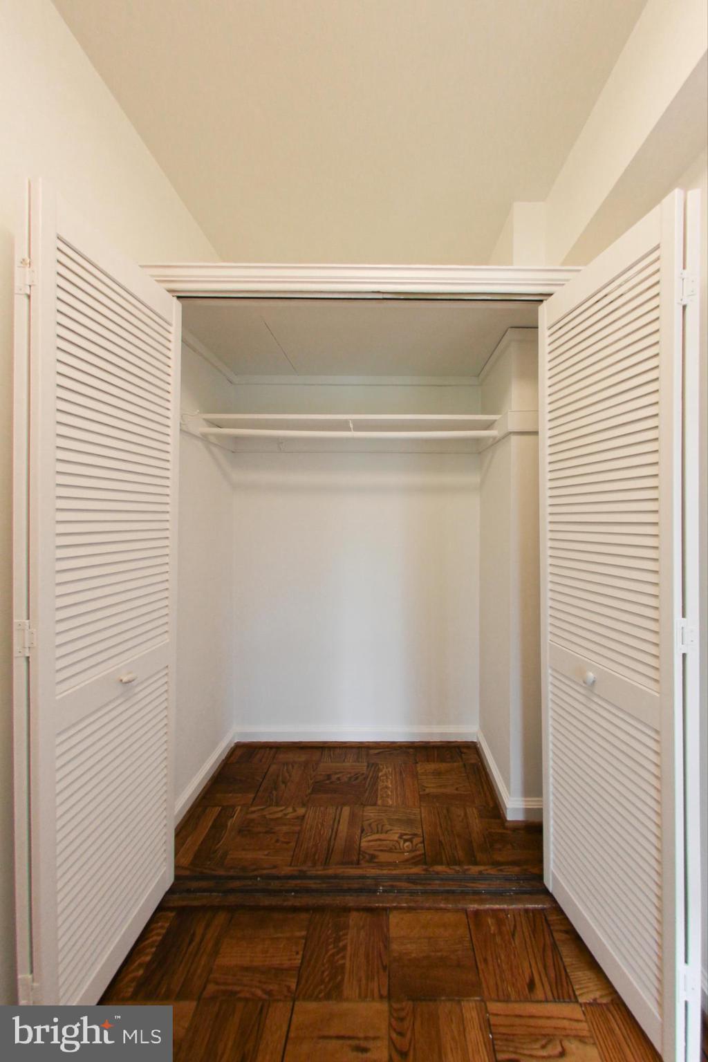 1 SCOTT CIRCLE NW 305