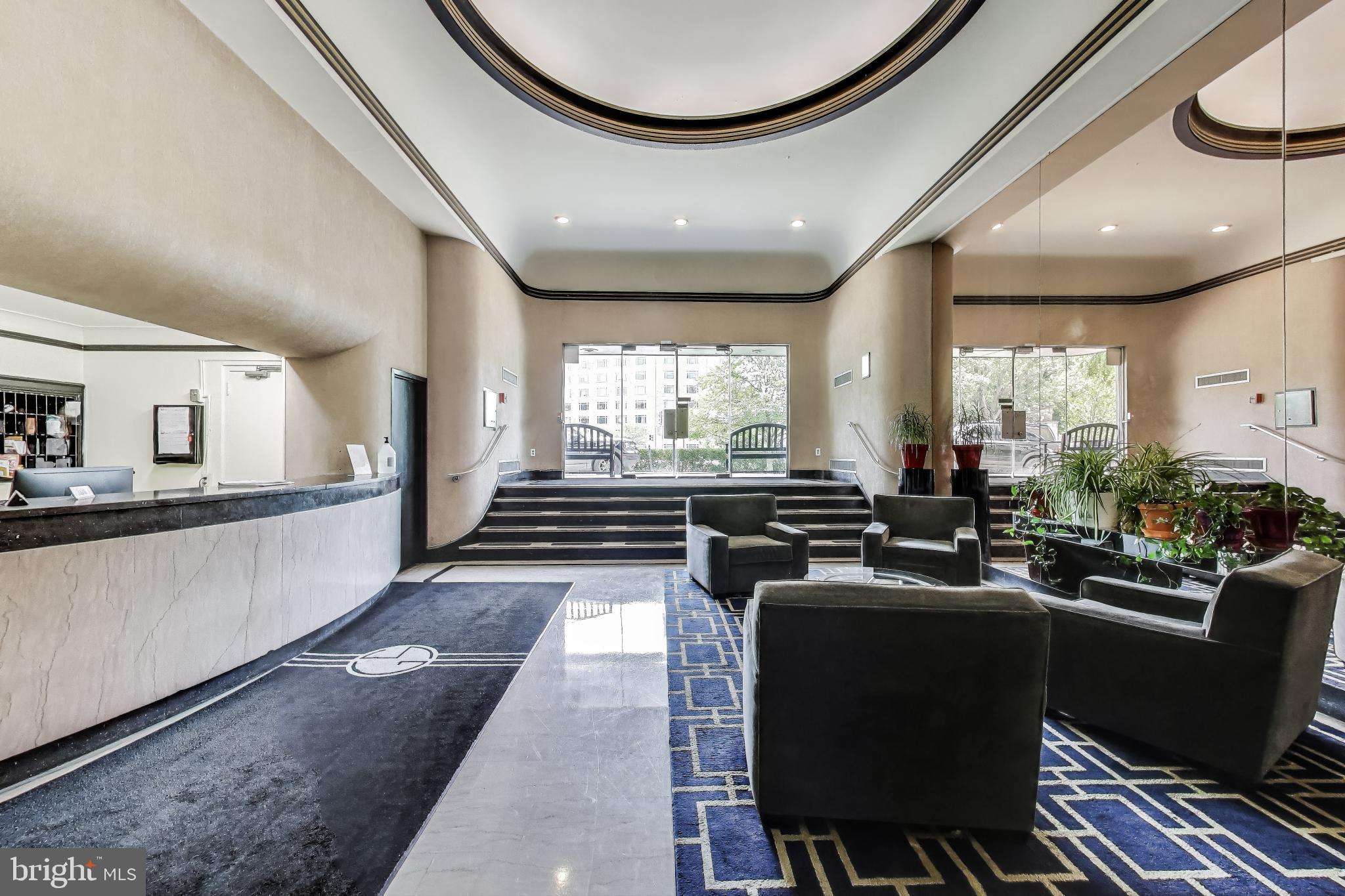 1 SCOTT CIRCLE NW 305