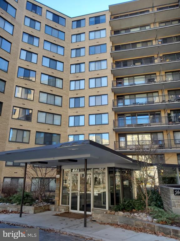 4740 CONNECTICUT AVENUE NW 107
