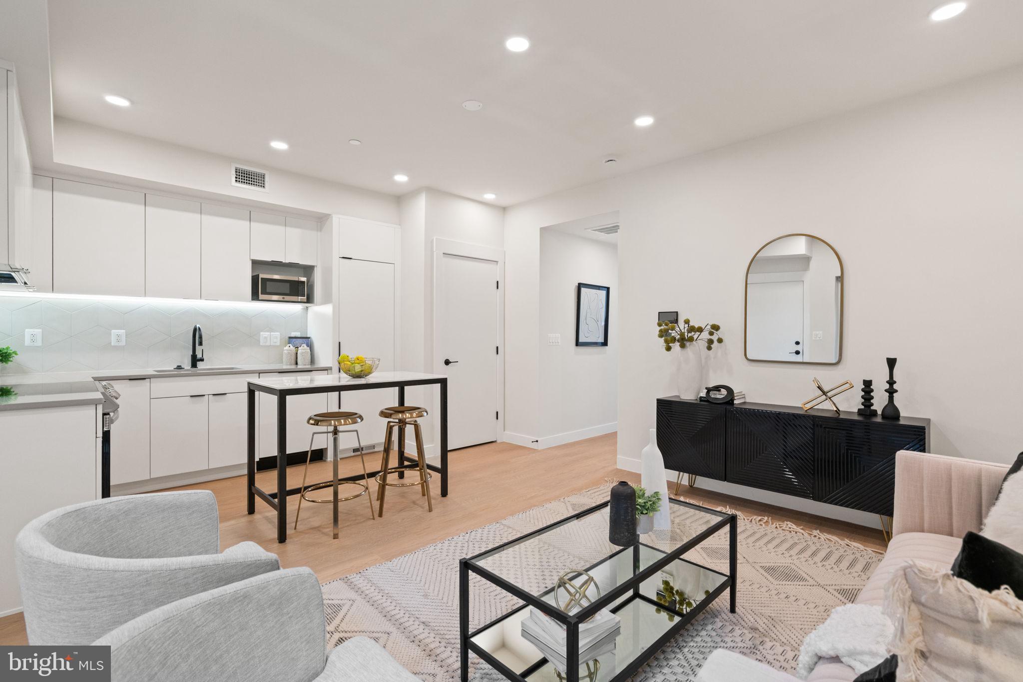 733 8TH STREET SE 202