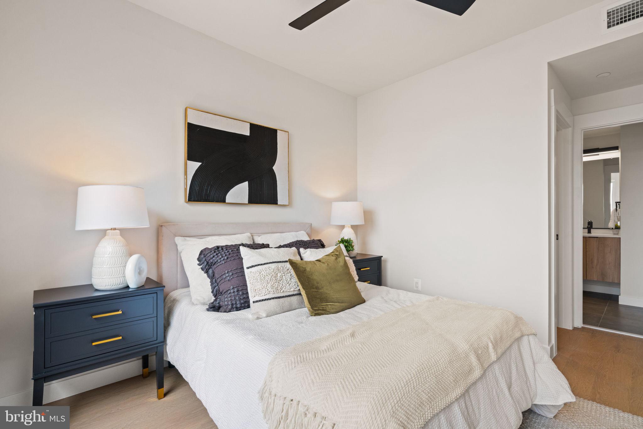 733 8TH STREET SE 202