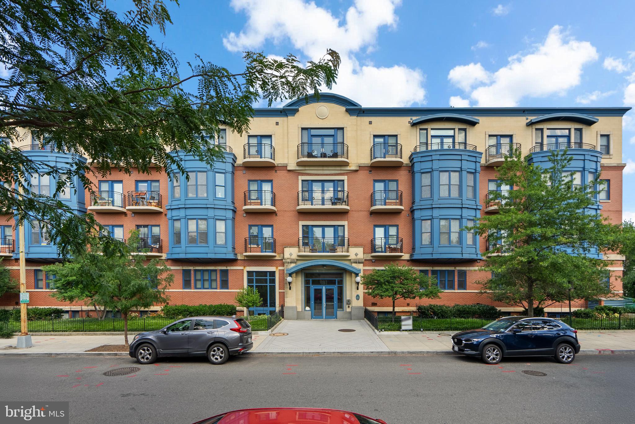 401 13th St NE #103