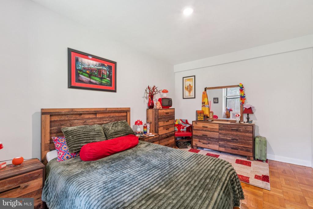 2515 K STREET NW 109
