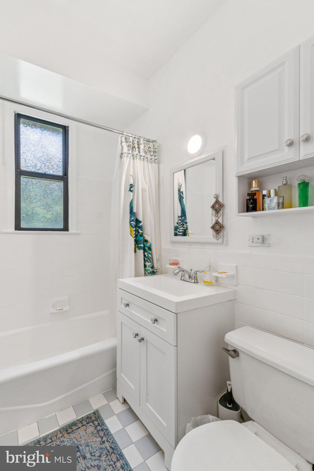 2515 K STREET NW 109