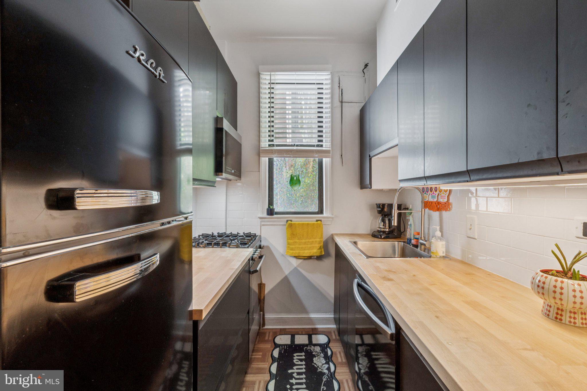 2515 K STREET NW 109