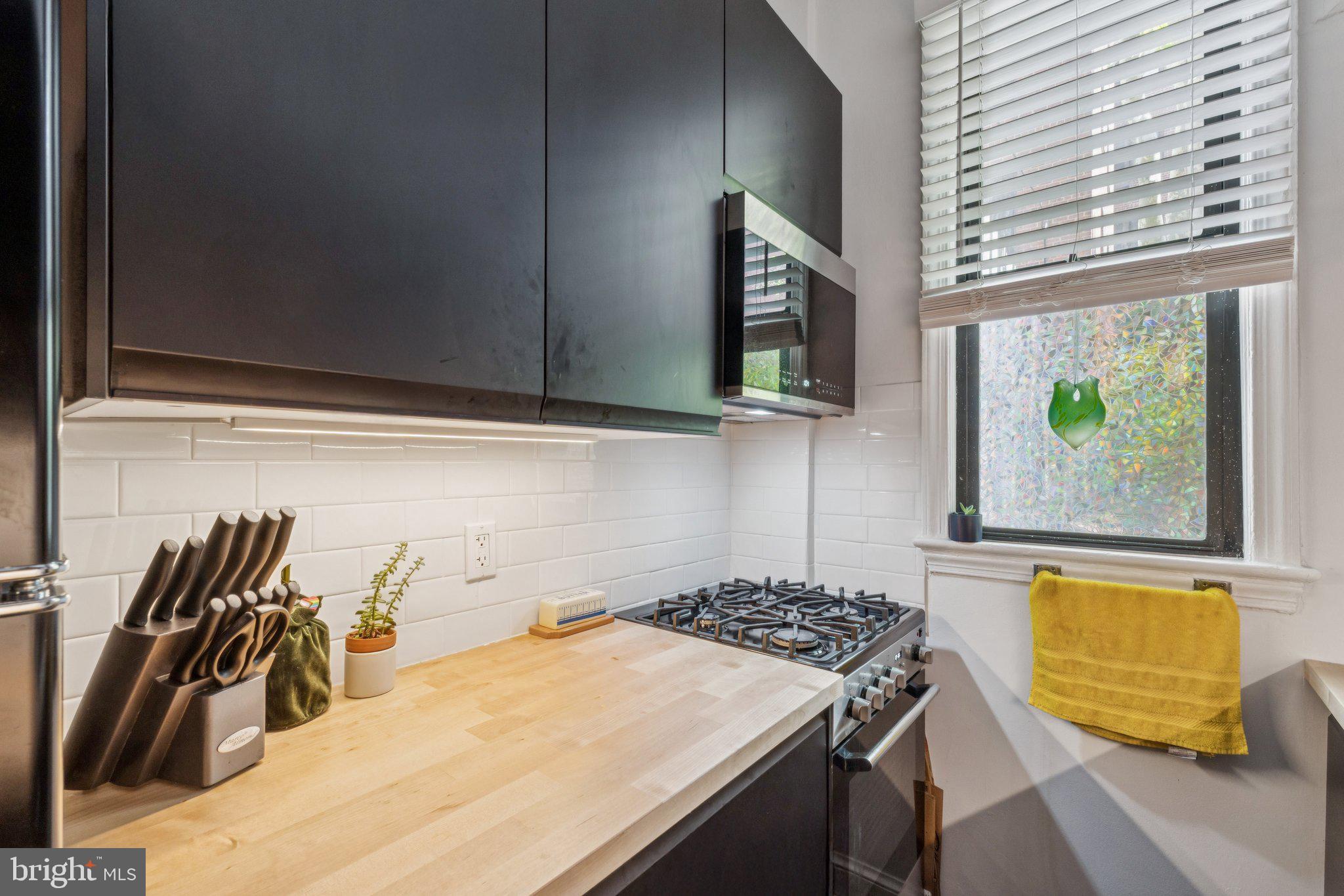 2515 K STREET NW 109