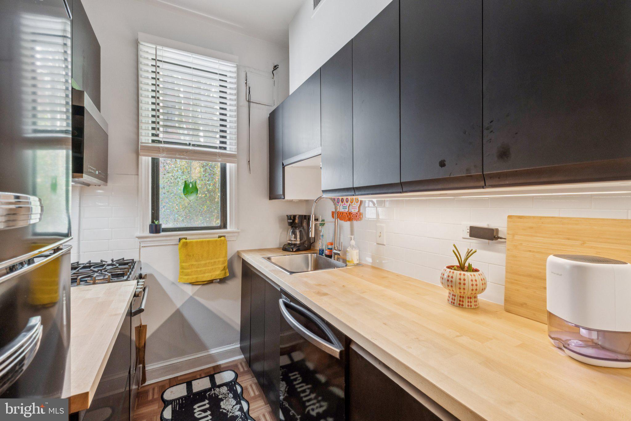 2515 K STREET NW 109