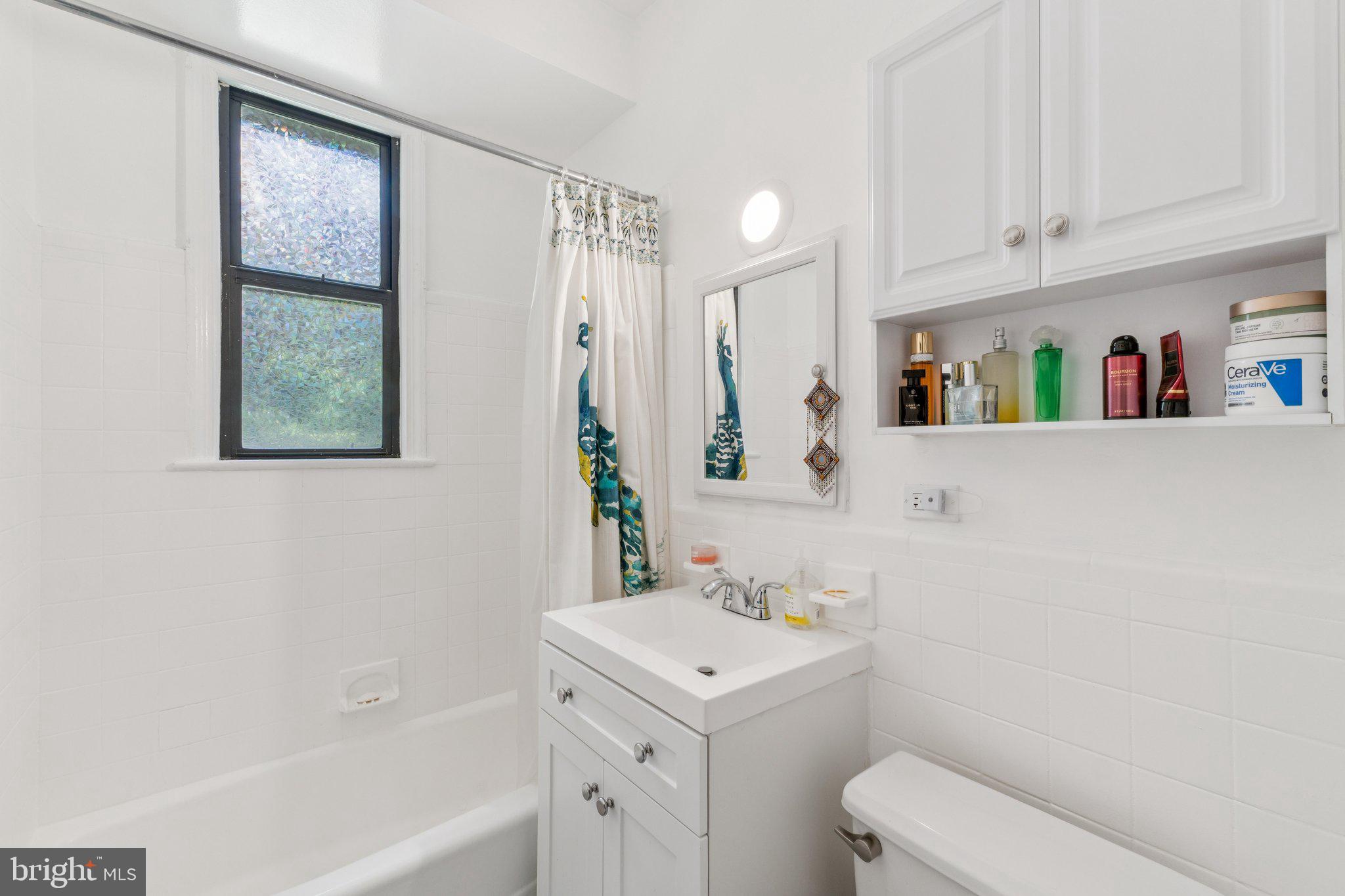 2515 K STREET NW 109