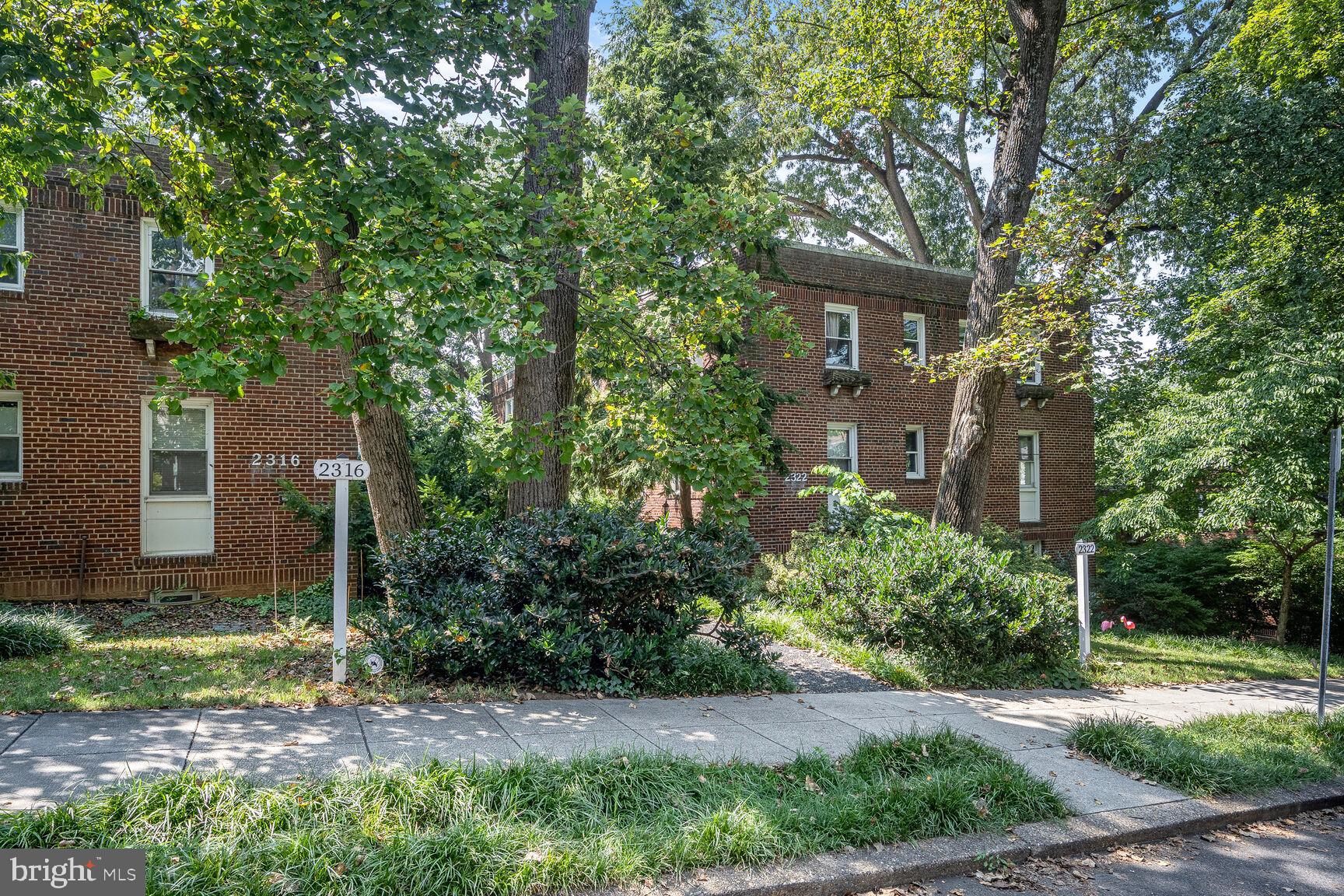 2322 40TH PLACE NW #301