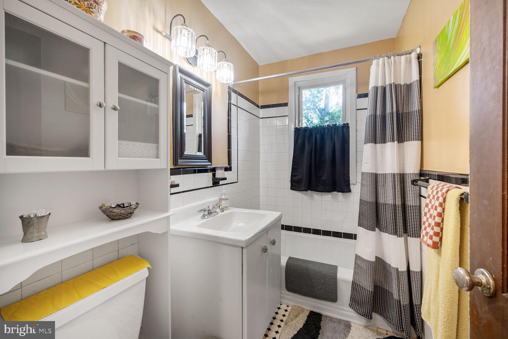 2322 40TH PLACE NW #301