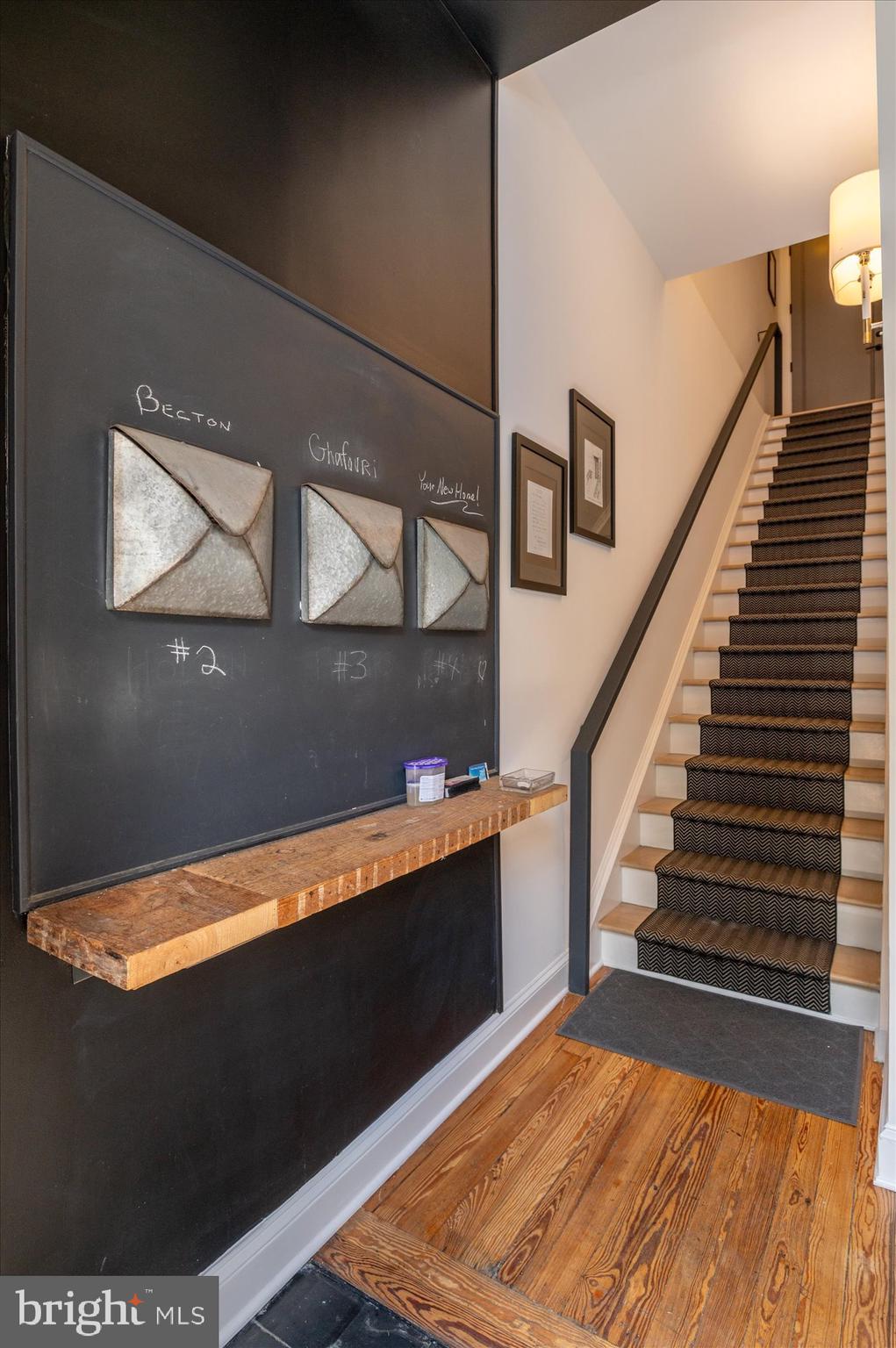 2025 HILLYER PLACE NW 4