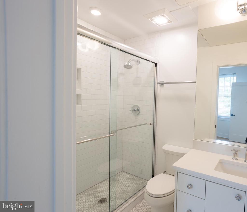 2869 28TH NW Unit: 204