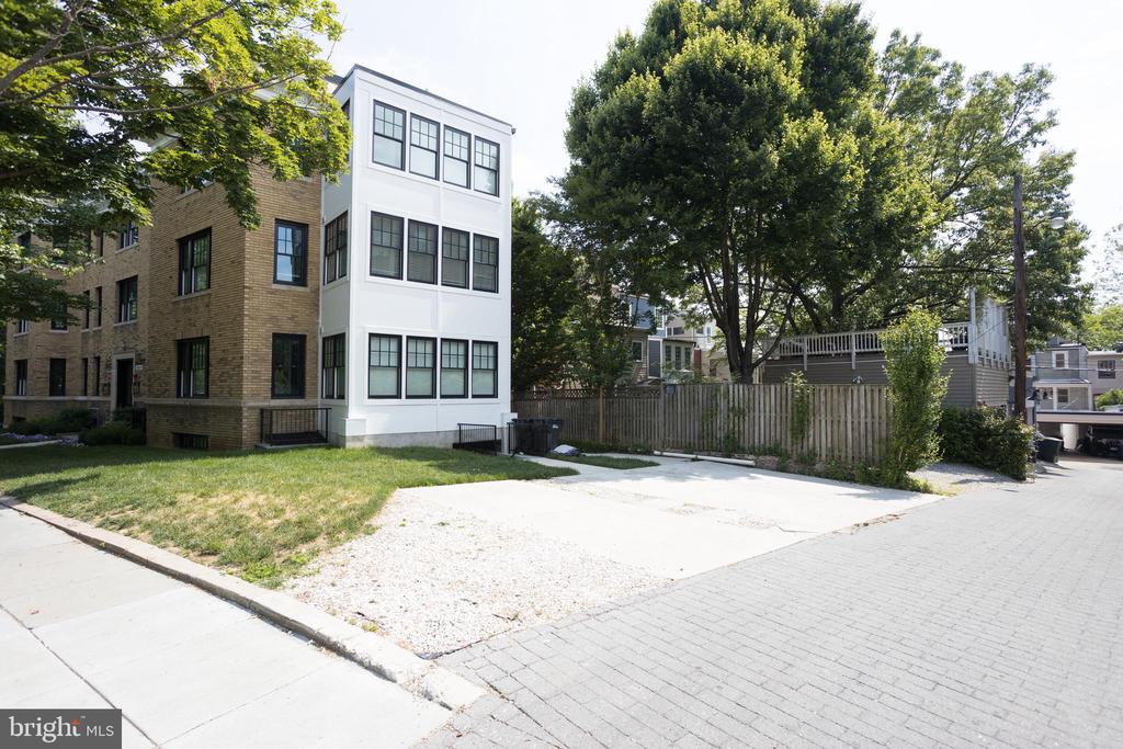 2869 28TH NW Unit: 204