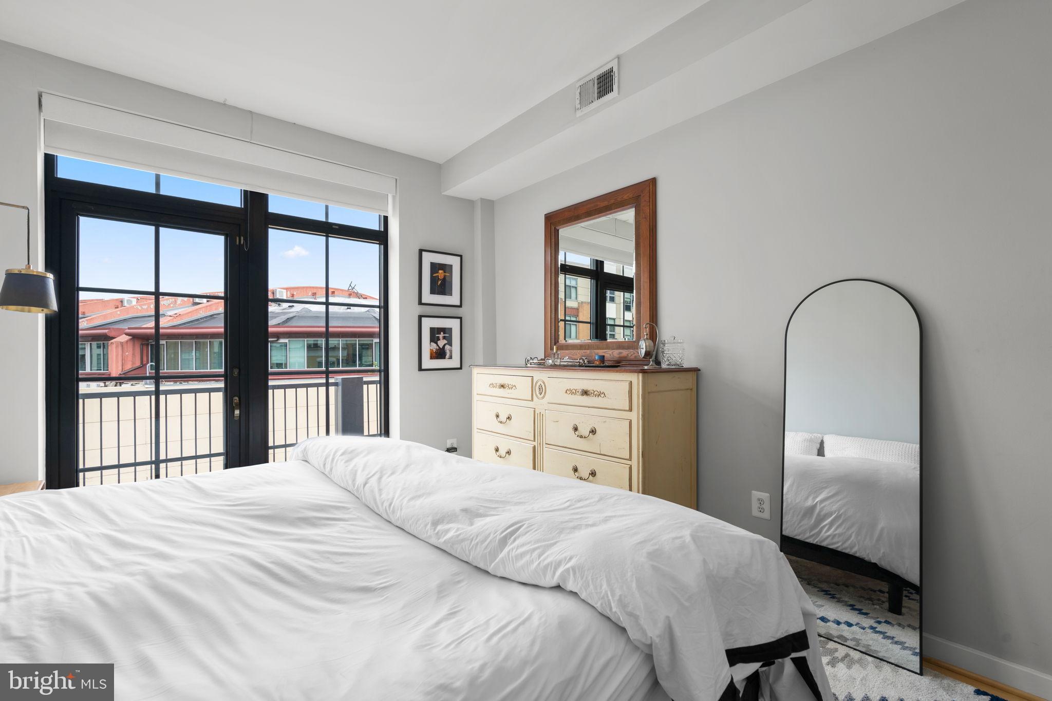 2412 17TH STREET NW 301