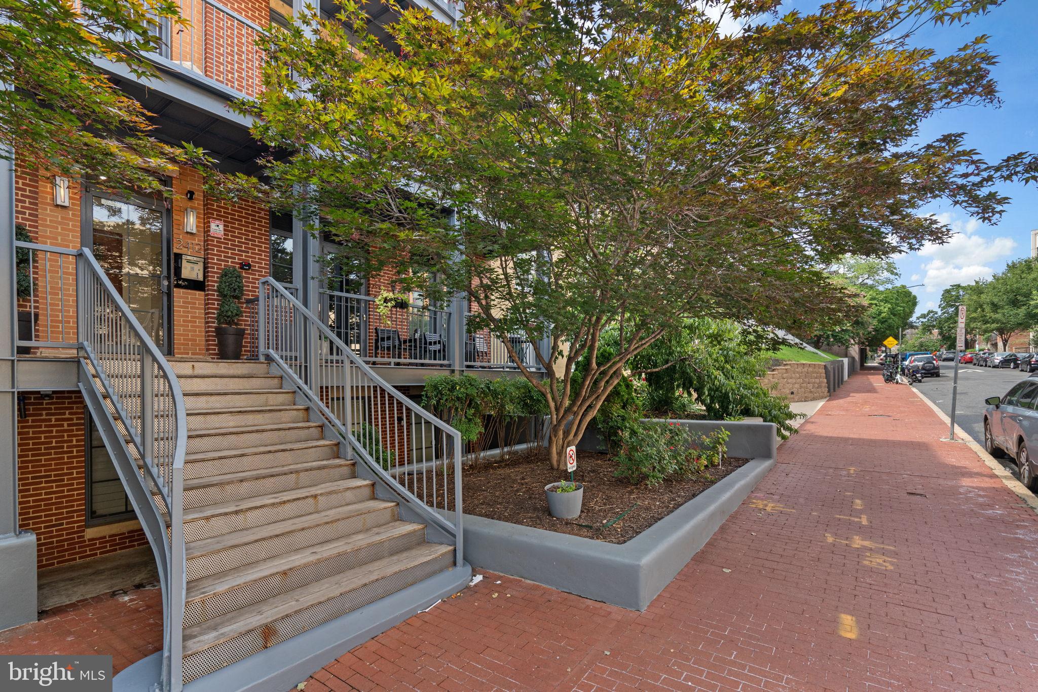 2412 17TH STREET NW 301
