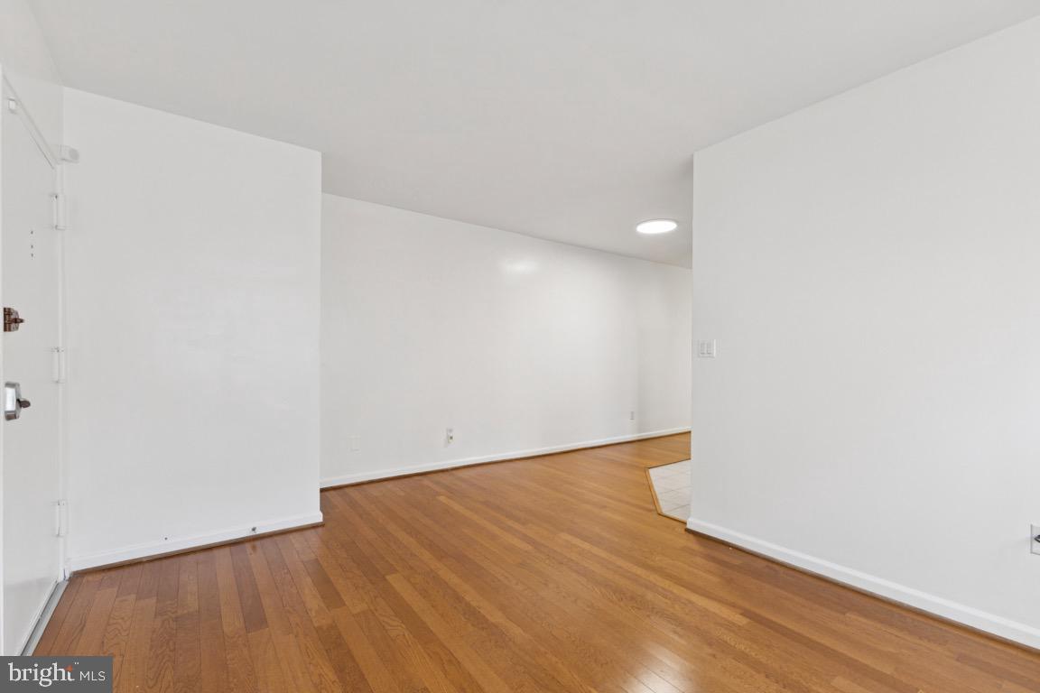 526 KENYON STREET NW 104