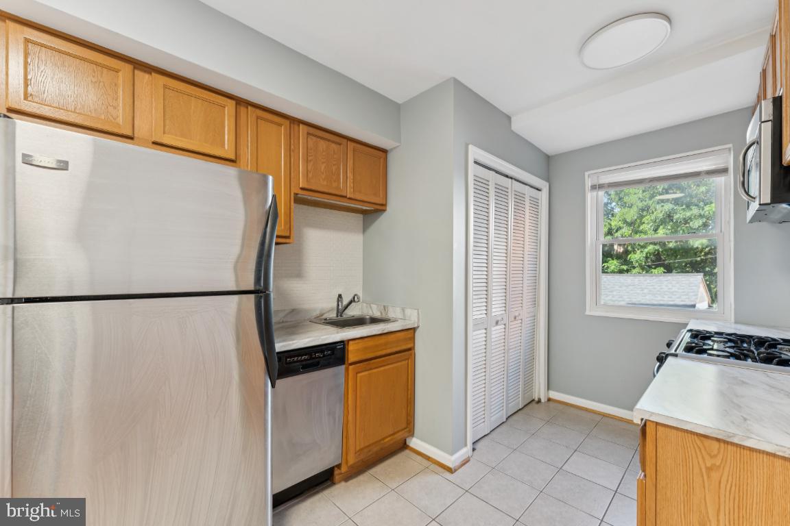 526 KENYON STREET NW 104