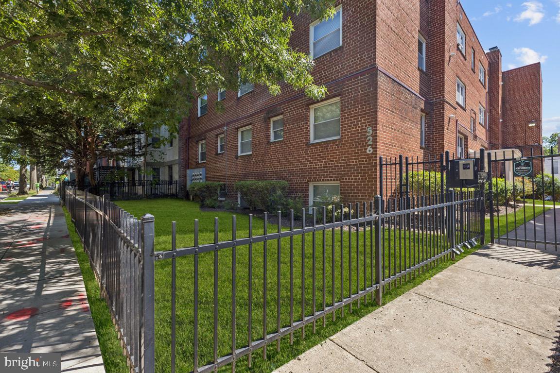 526 KENYON STREET NW 104