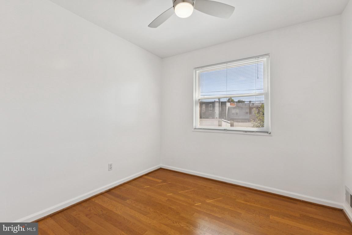 526 KENYON STREET NW 104