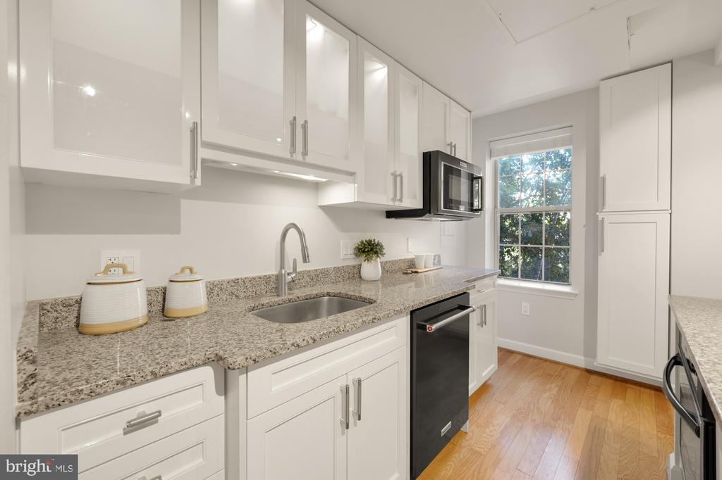 1314 MASSACHUSETTS AVENUE NW 301