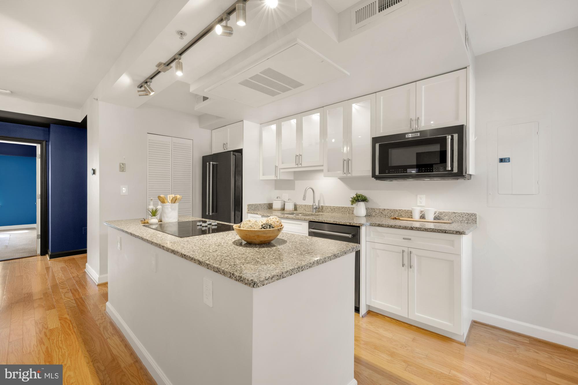 1314 MASSACHUSETTS AVENUE NW 301