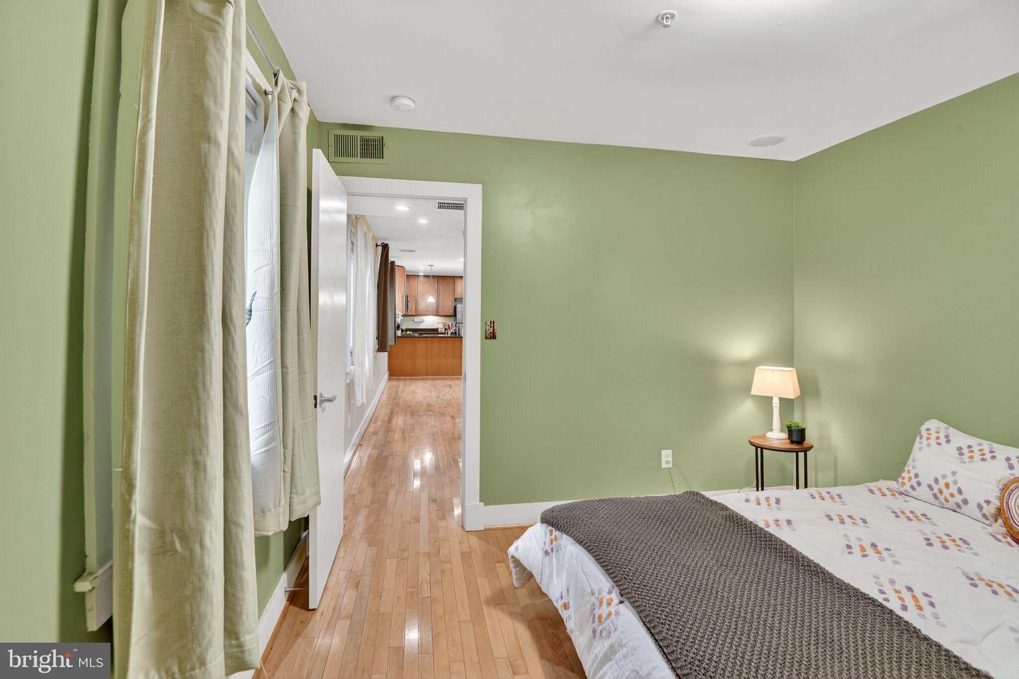 1323 K STREET SE 203