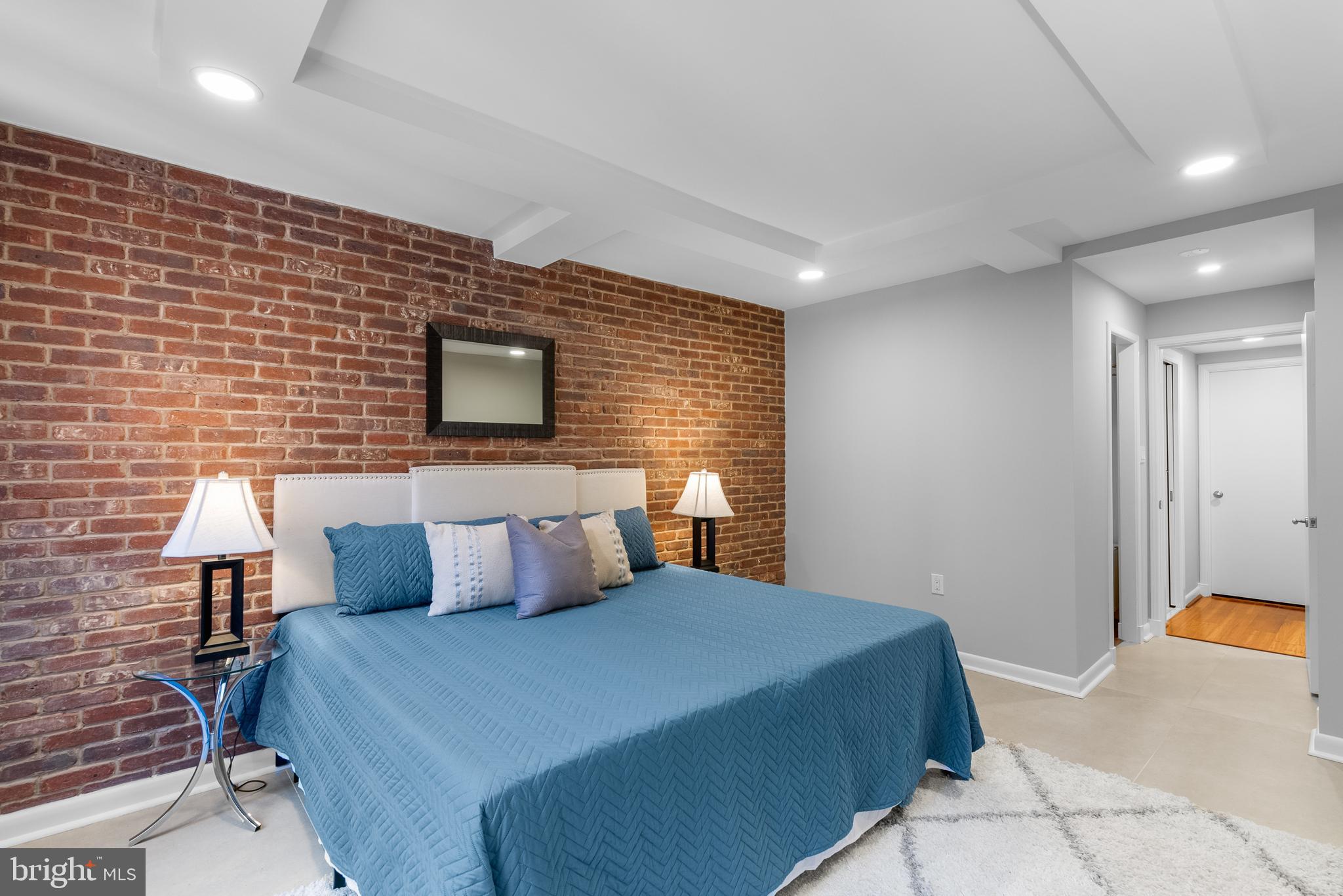 1045 31ST STREET NW 302