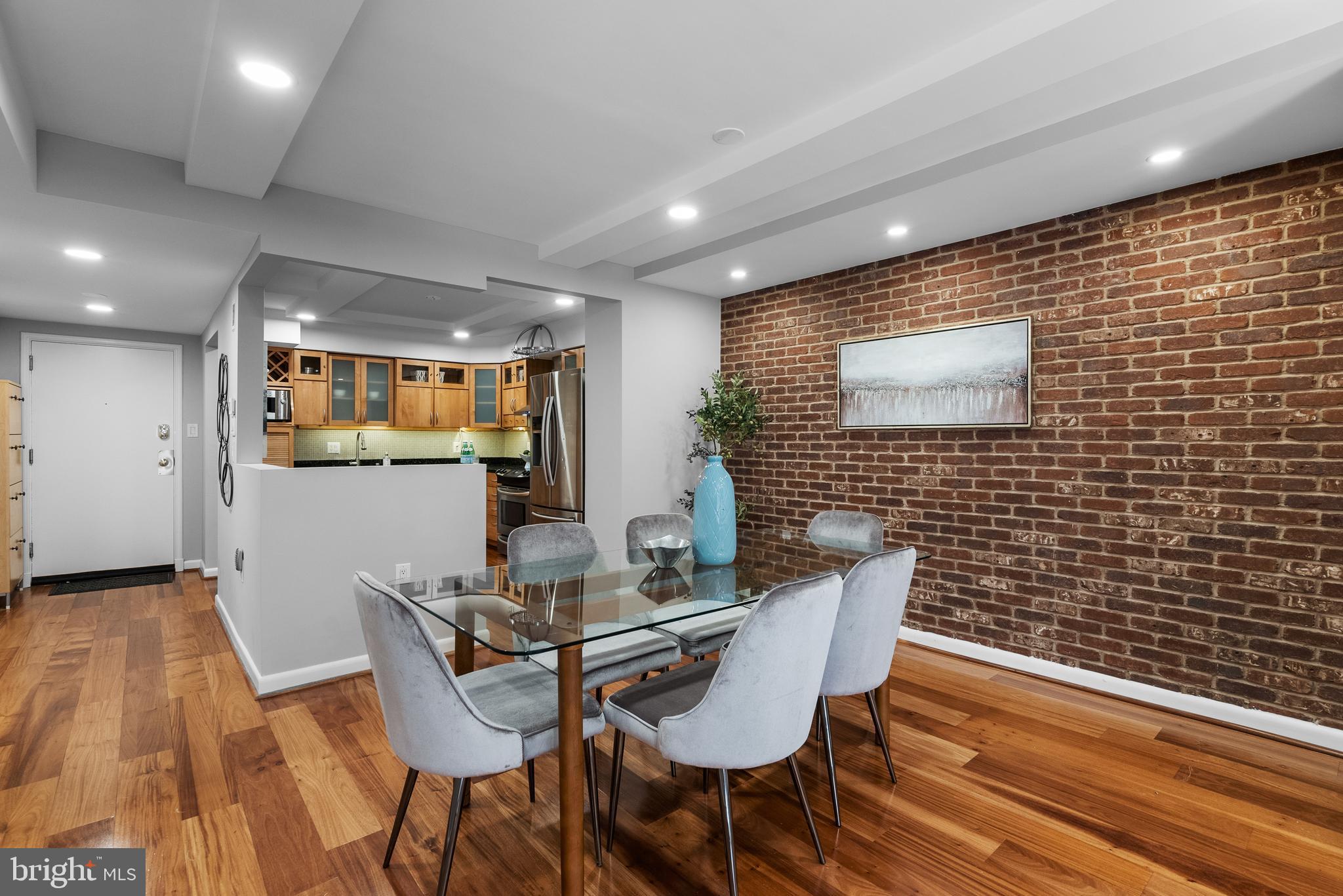 1045 31ST STREET NW 302