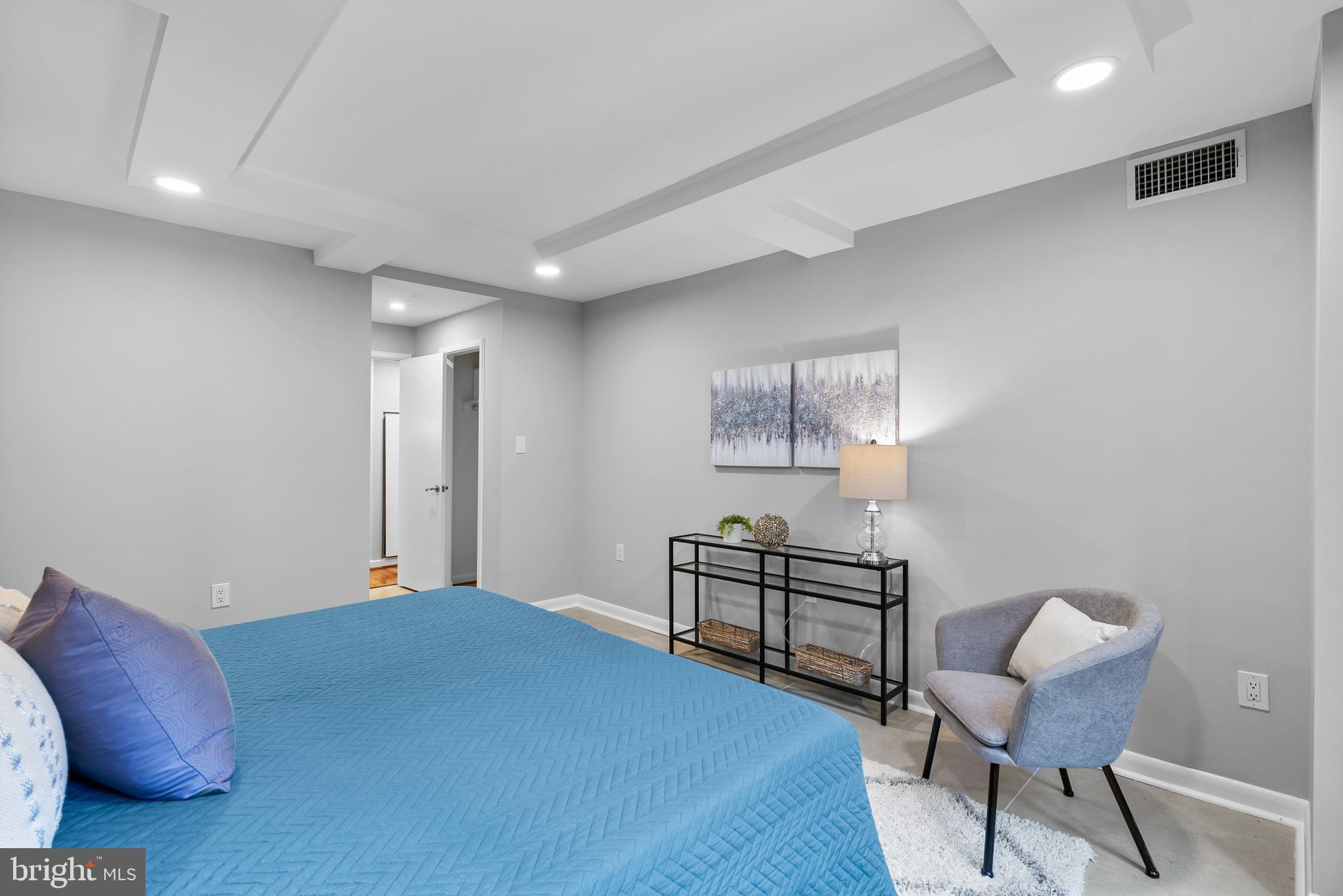 1045 31ST STREET NW 302