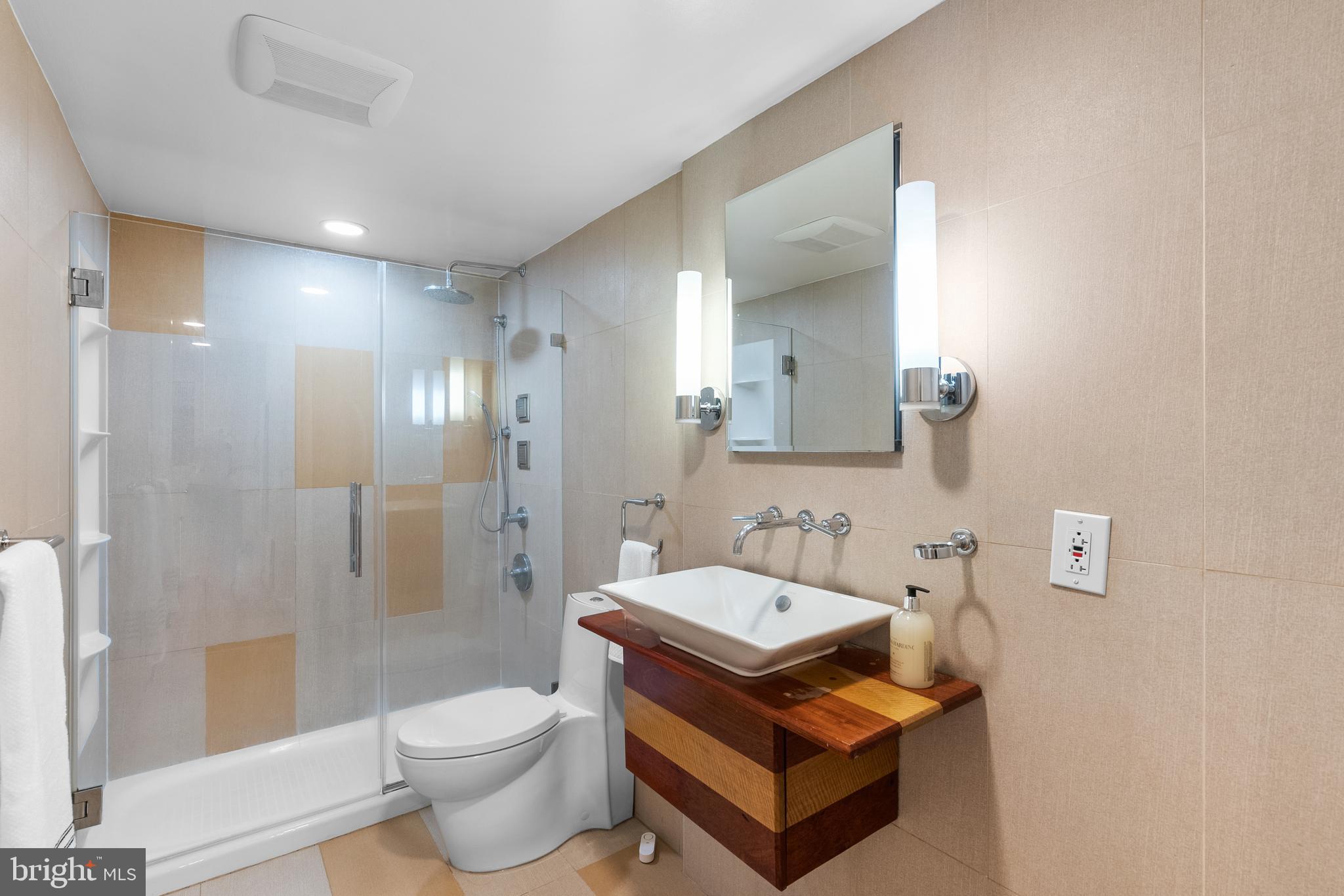 1045 31ST STREET NW 302